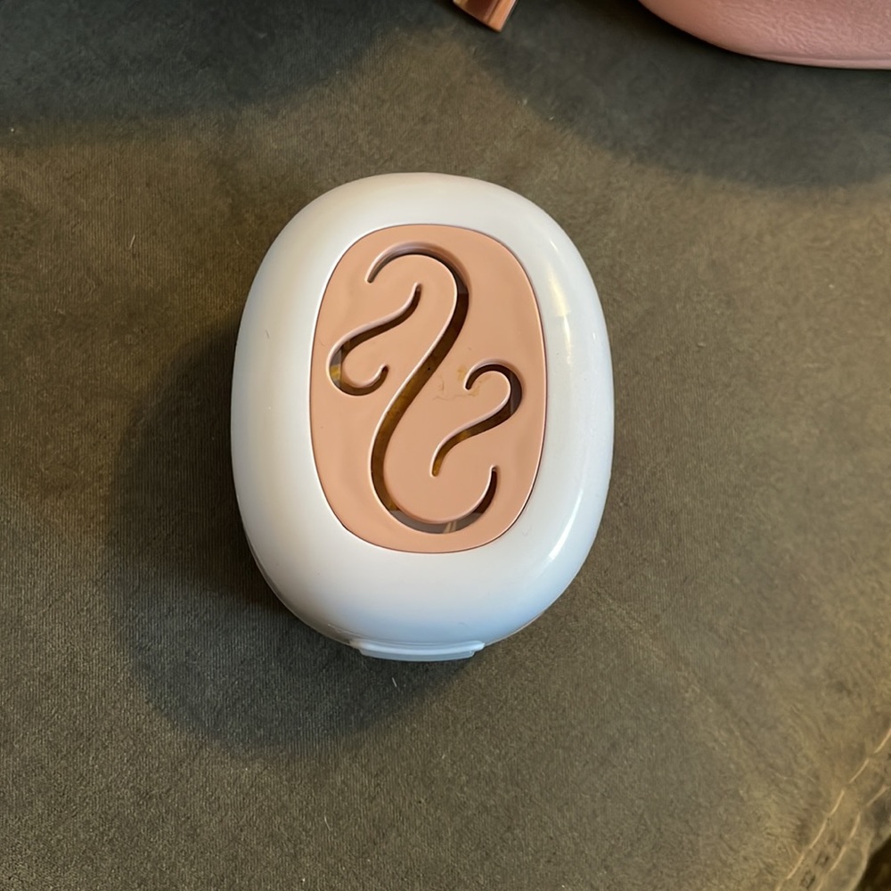 Laura Ashley mini diffuser - Picture 3 of 7